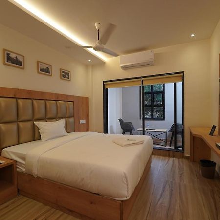 Southern Residency Kochi Екстер'єр фото