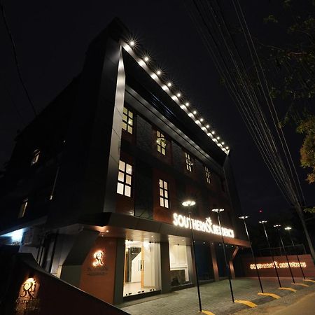 Southern Residency Kochi Екстер'єр фото