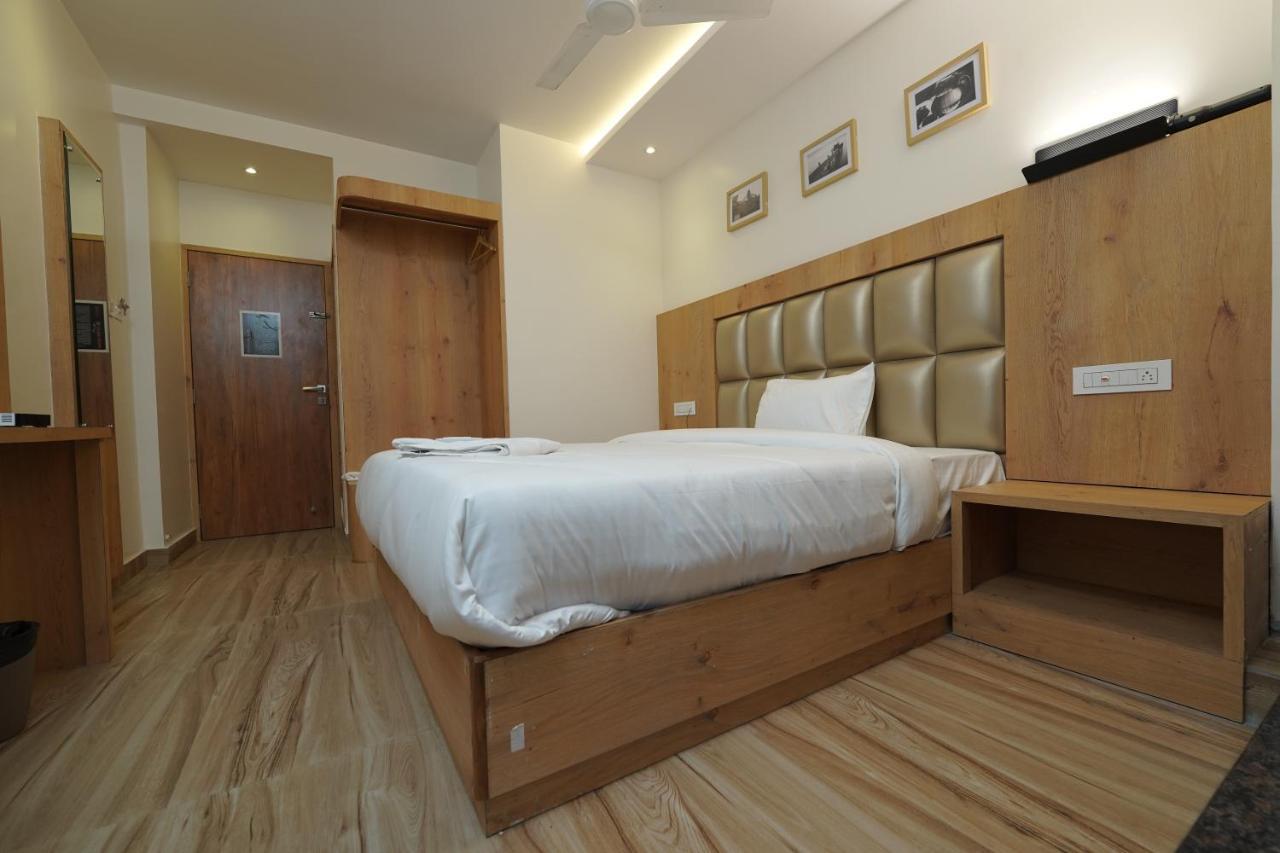 Southern Residency Kochi Екстер'єр фото