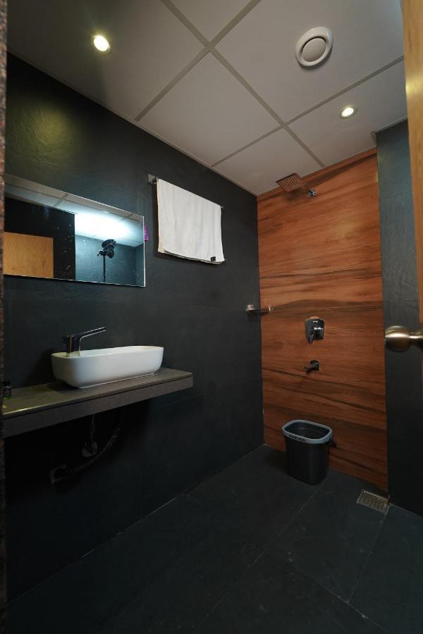 Southern Residency Kochi Екстер'єр фото